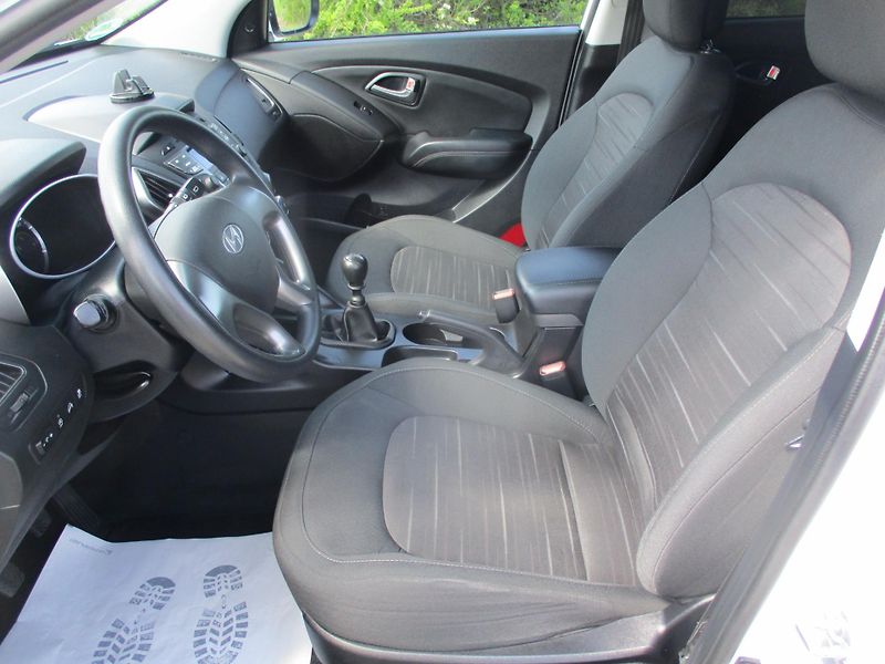 Hyundai ix35 1.6 GDi 99kW FINAL BLUE DRIVE - fotka 14 z 46