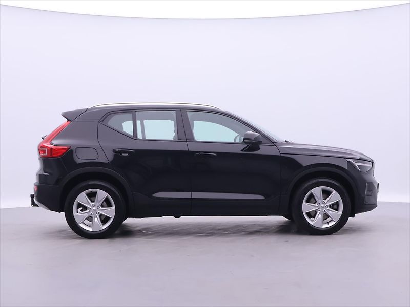 Volvo XC40 2,0 B3 120kW Core DCT CZ Záruk - fotka 8 z 32