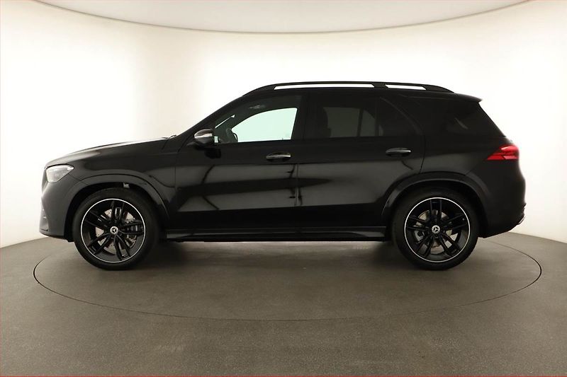 Mercedes-Benz GLE (2025) 450 d - fotka 3 z 27