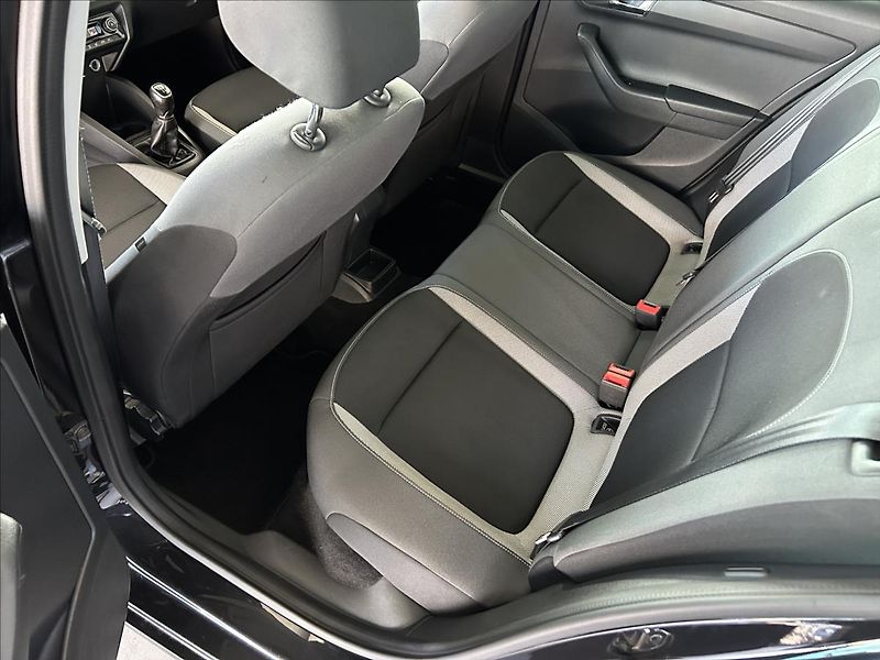 Škoda Fabia 1,2   TSI,AMBITION,1.MAJITEL - fotka 22 z 25