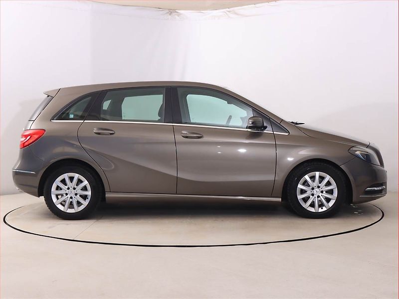 Mercedes-Benz Třídy B (2013) B 180 CDI, Automat, Serv.kniha - fotka 6 z 18