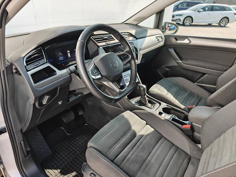 Volkswagen Touran Comfortline 7DSG 1,5TSI - fotka 5 z 22