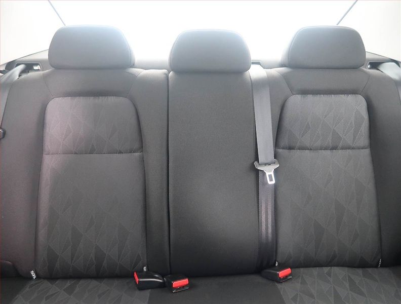 Citroën C-Elysée (2017) Tendance 1.2 PureTech, ČR - fotka 10 z 13