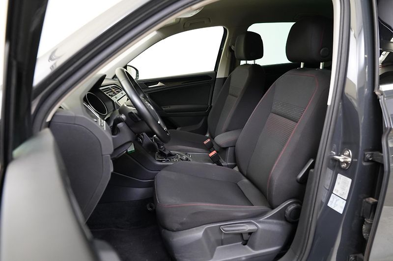 Volkswagen Tiguan - fotka 11 z 26