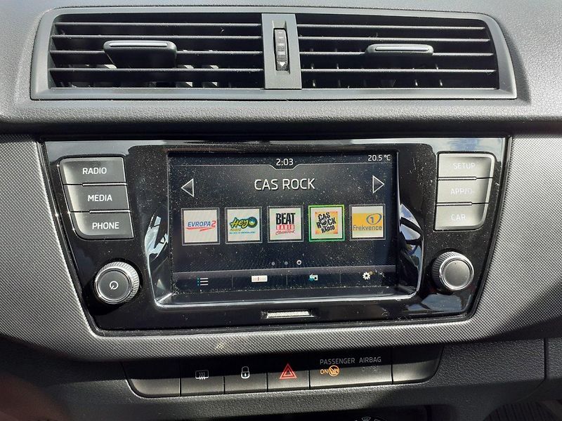 Škoda Fabia (2019) III Kombi 1.0 TSi Ambiente - fotka 9 z 32