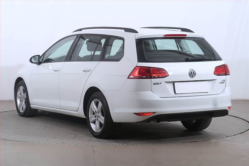 Volkswagen Golf (2016) 1.6 TDI, Serv.kniha, Tempomat - fotka 4 z 17