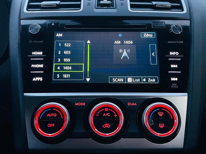Subaru XV 2.0i AUT KAMERA SERVISKA TAŽNÉ - fotka 33 z 45