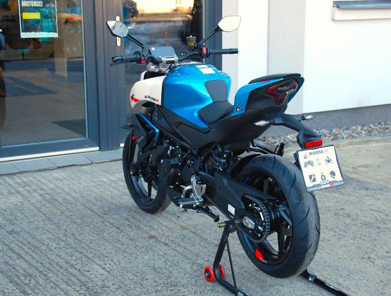 CFMOTO 450 NK (2026) 450NK - fotka 11 z 25