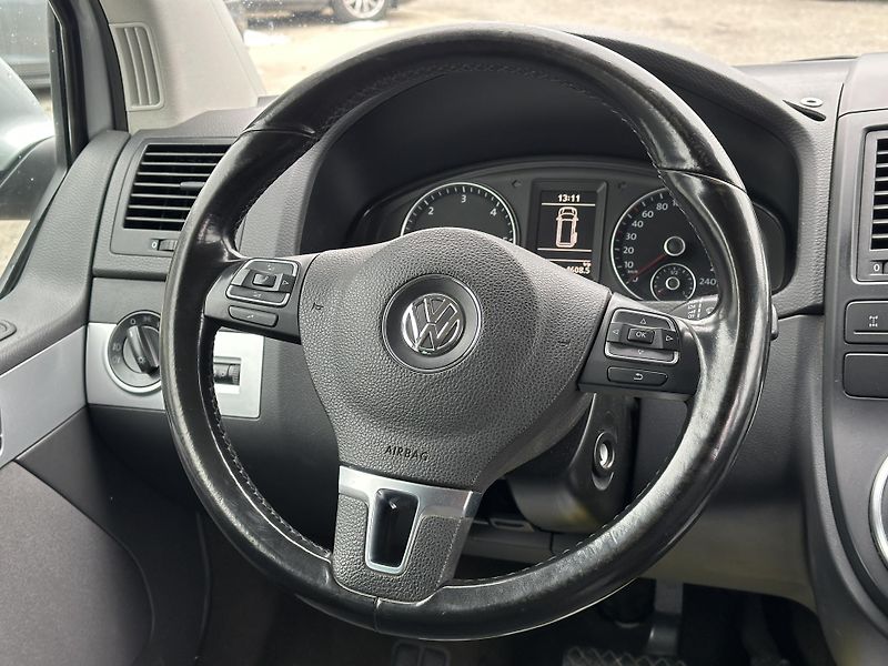Volkswagen Multivan (2010) Volkswagen Multivan 2010 - fotka 13 z 17