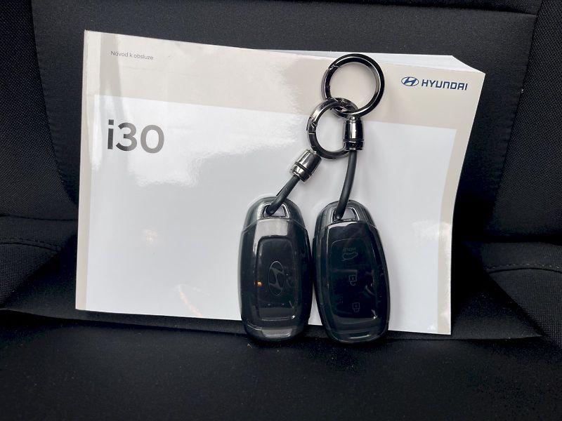 Hyundai i30 (2025) 1.5 T-GDI 103 kW MHEV Style DC - fotka 34 z 35