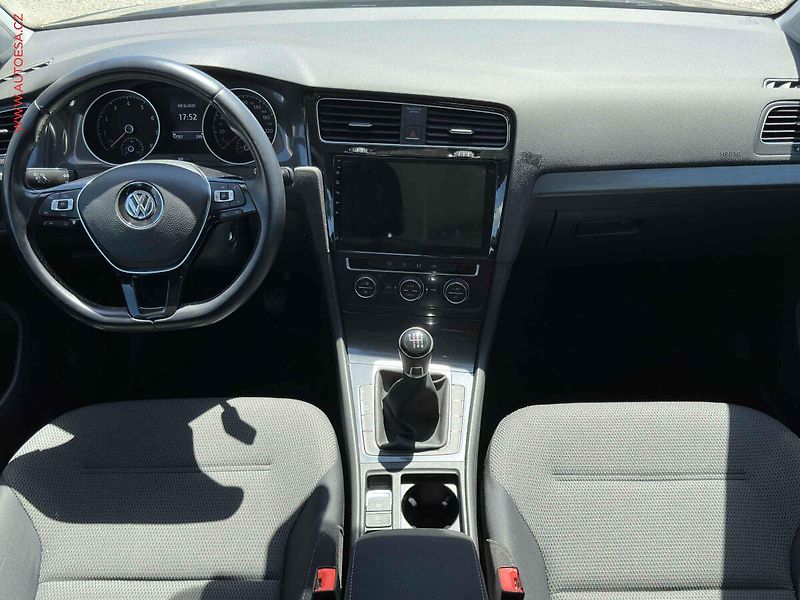 Volkswagen Golf (2018) 1.4 TSi, ČR, Comfortline - fotka 7 z 14
