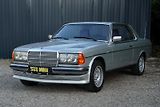 Mercedes-Benz 123 (1977) 230 CE - náhled 1