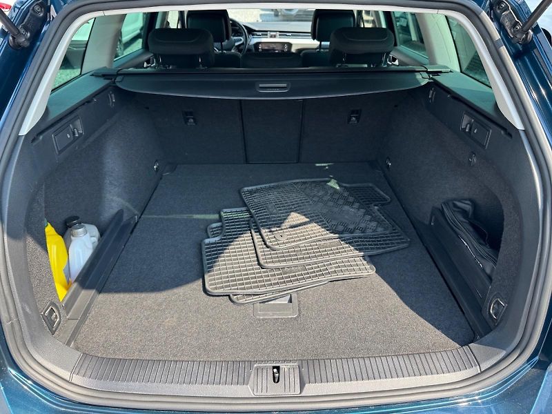 Volkswagen Passat Variant (2022) BUSINESS 2.0TDI 110kW DSG CZ - fotka 6 z 11
