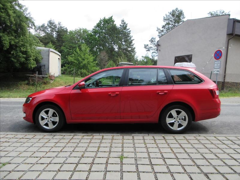 Škoda Octavia 1,6 TDi 81 Kw, Nové v ČR - fotka 6 z 25