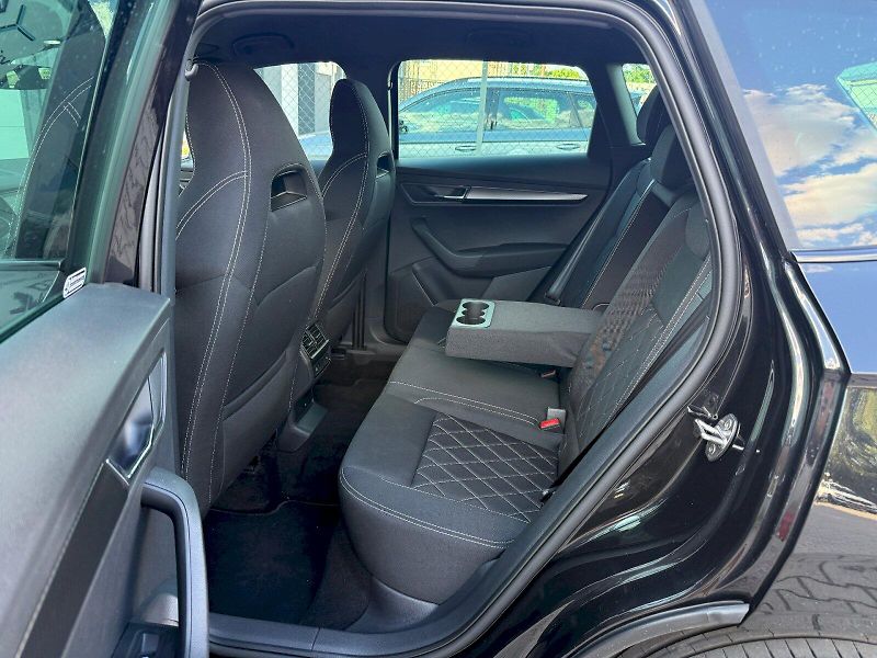 Škoda Karoq (2025) 1.5 TSI 110 kW DSG SportLine - fotka 9 z 26