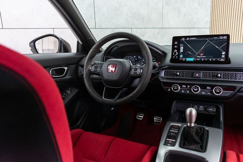 Honda Civic TYPE R 2.0 REZERVACE - fotka 8 z 48