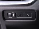 Volvo V60 2,0 B5 AWD Momentum Pro AT DPH - náhled 16