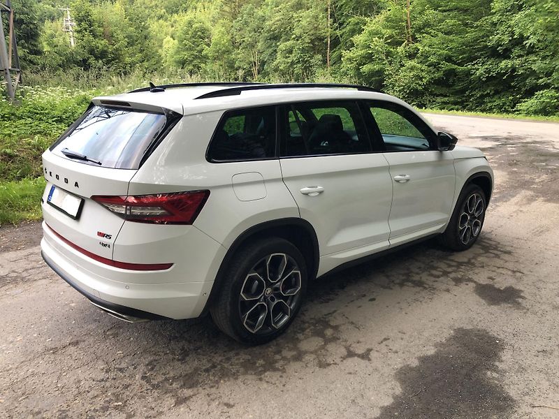 Škoda Kodiaq (2021) 2.0 TDI RS 176KW 4x4 - WEBASTO - fotka 5 z 22