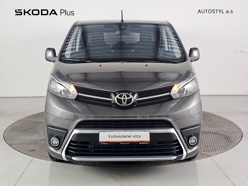 Toyota ProAce City Verso (2024) 2.0D 180k 8AT Shuttle 8S Busin - fotka 4 z 32