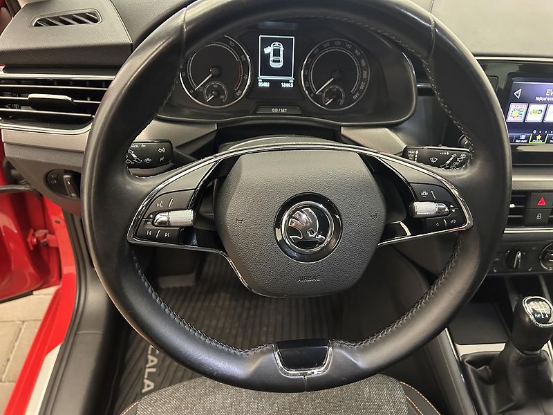 Škoda Scala 1.0 TSI Ambition - fotka 8 z 22