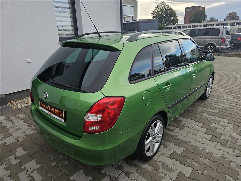 Škoda Fabia II 1,2 TSi 63KW Ambition - fotka 6 z 46