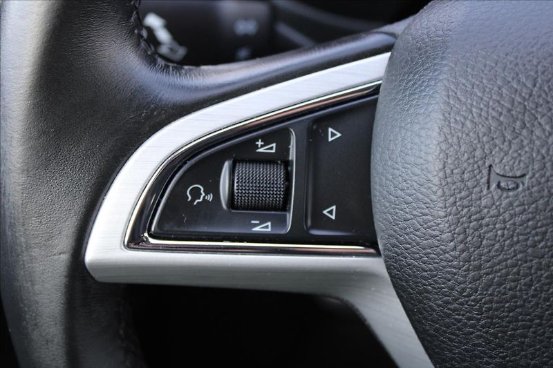 Škoda Rapid 1,4 TDI  NOVÉ V ČR - fotka 16 z 24