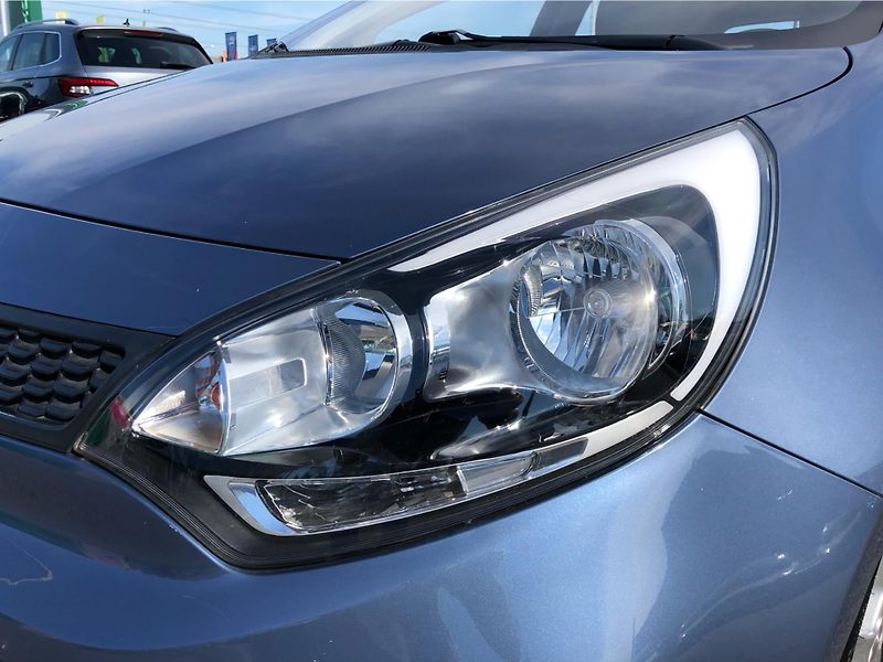 Kia Rio 1.25 CVVT 63 kW - fotka 22 z 25