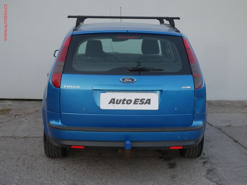Ford Focus (2005) 2.0TDCi, AC - fotka 5 z 17