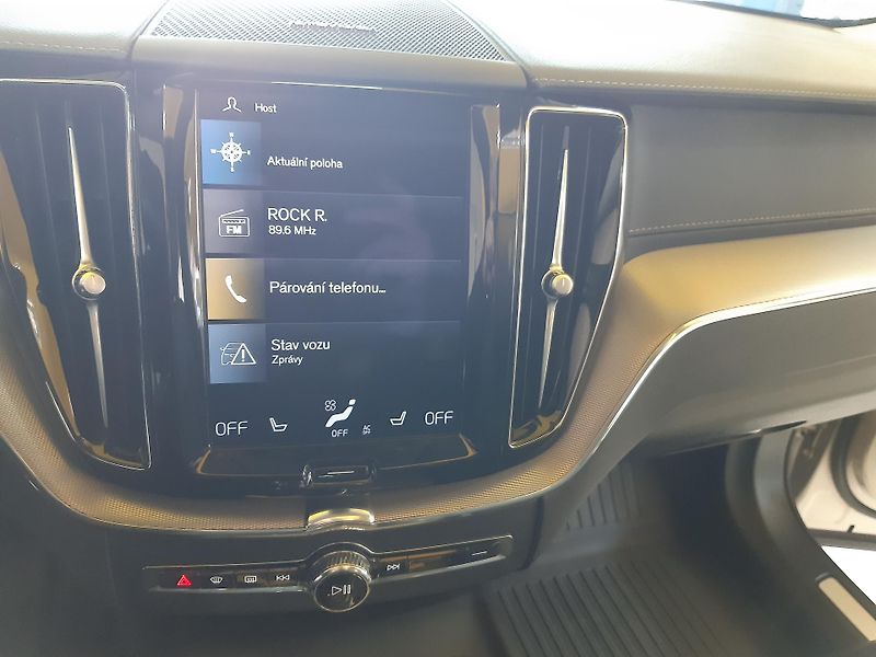 Volvo XC60 2.0d B4 AWD 145KW INSCRIPTION - fotka 10 z 28
