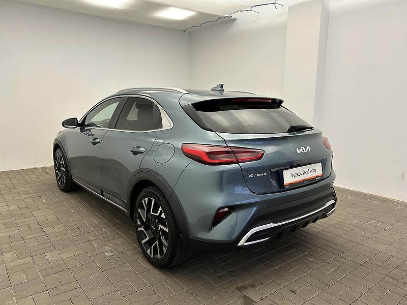 Kia XCeed 1.5 T-GDi TOP (2021) - fotka 21 z 23