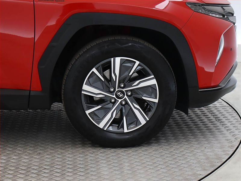 Hyundai Tucson (2022) 1.6 T-GDI - fotka 12 z 15