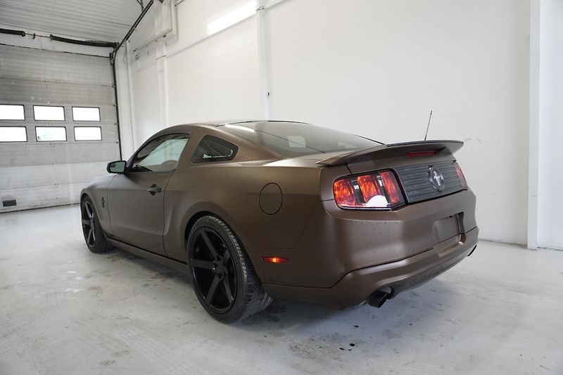 Ford Mustang 3.7i V6 REZERVACE - fotka 7 z 38