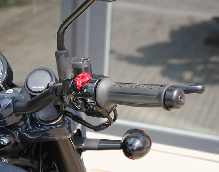 Royal Enfield Shotgun 650 (2026) - fotka 17 z 25