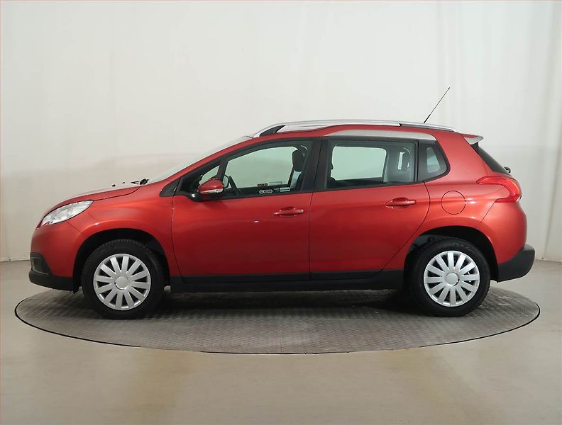 Peugeot 2008 (2016) Active 1.2 PureTech - fotka 3 z 19