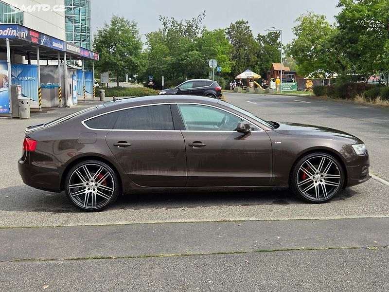Audi A5 (2012) 2.0TDI Automat - necouvá - fotka 7 z 21