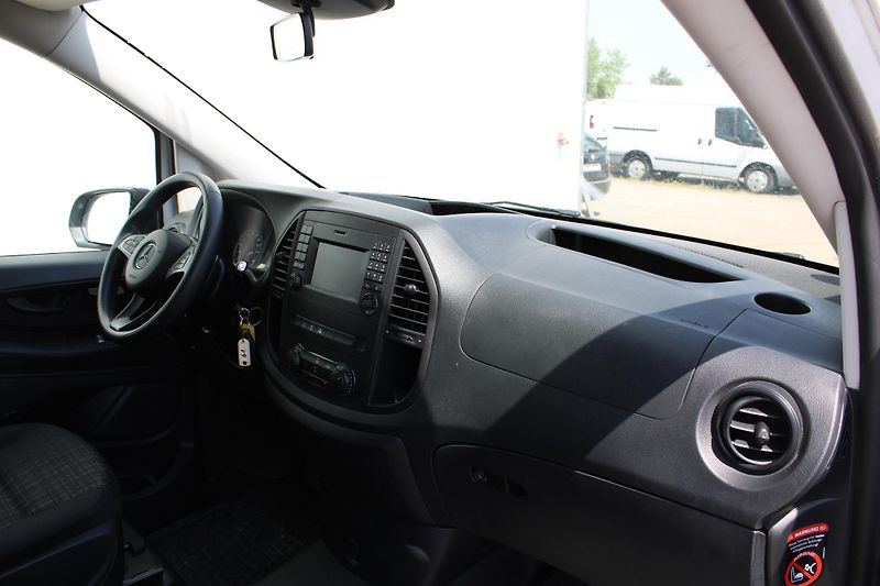 Mercedes-Benz Vito 2,2 116CDI 5Míst Automat+klima - fotka 10 z 26