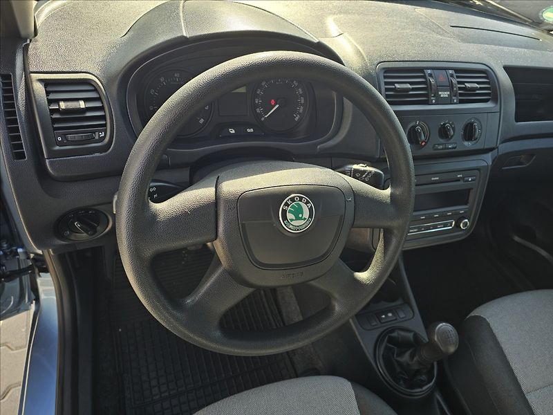 Škoda Fabia II 1,2TSi 63KW CLASIC KLIMA - fotka 11 z 38