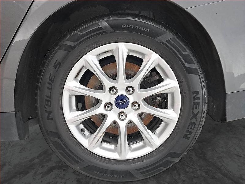 Ford Mondeo (2016) 2.0 TDCI, Navi, Tempomat - fotka 15 z 20