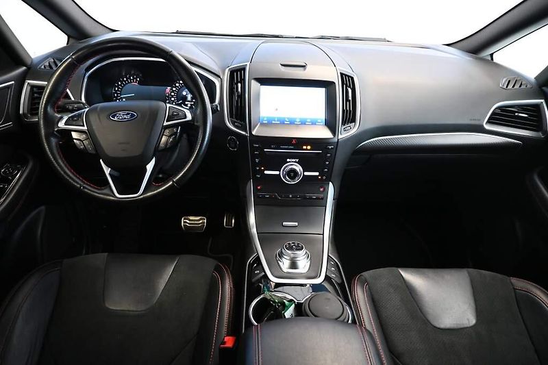Ford S-MAX (2022) 2.0 ST-LINE LED ACC SONY Tažné - fotka 11 z 34