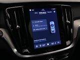 Volvo V60 T6 AWD PLUG-IN DARK REZERVACE - náhled 39