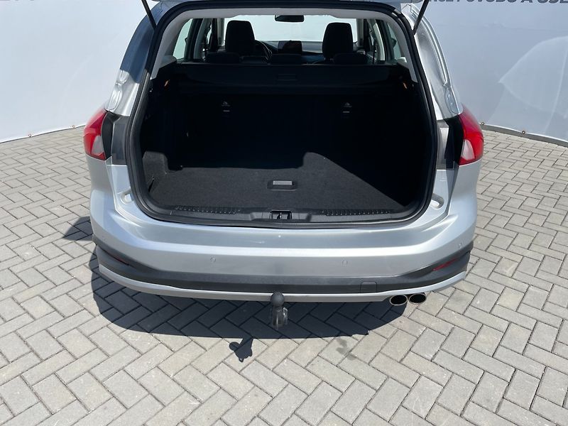 Ford Focus (2022) Active Com. 1.5TDCi! Tažné! - fotka 10 z 39