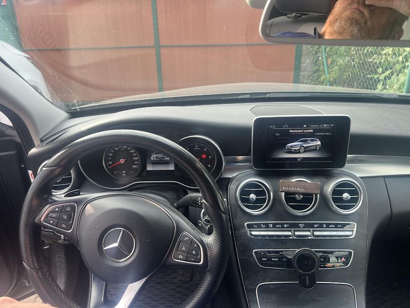 Mercedes-Benz Třídy C (2017) nutno se svézt, spolehlivost! - fotka 7 z 8