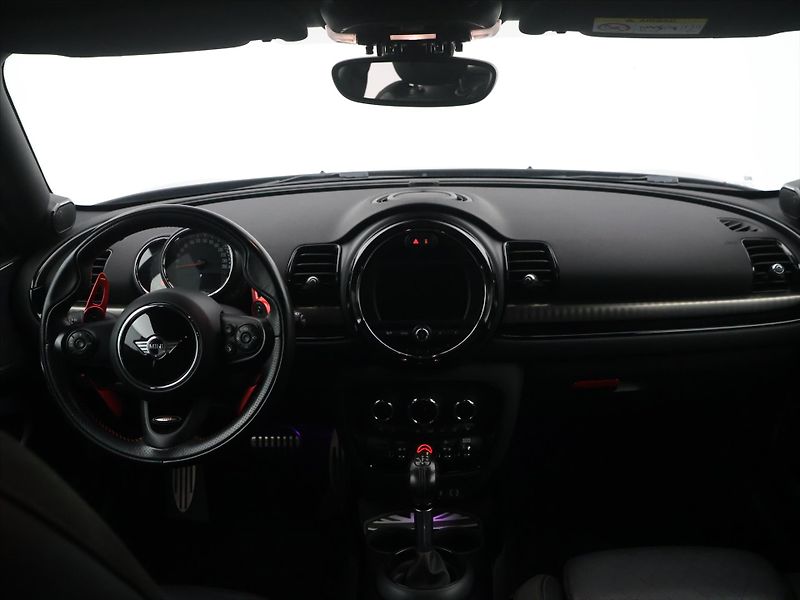 Mini Clubman 2,0 JCW ALL4 170kW H&K Aut - fotka 22 z 30