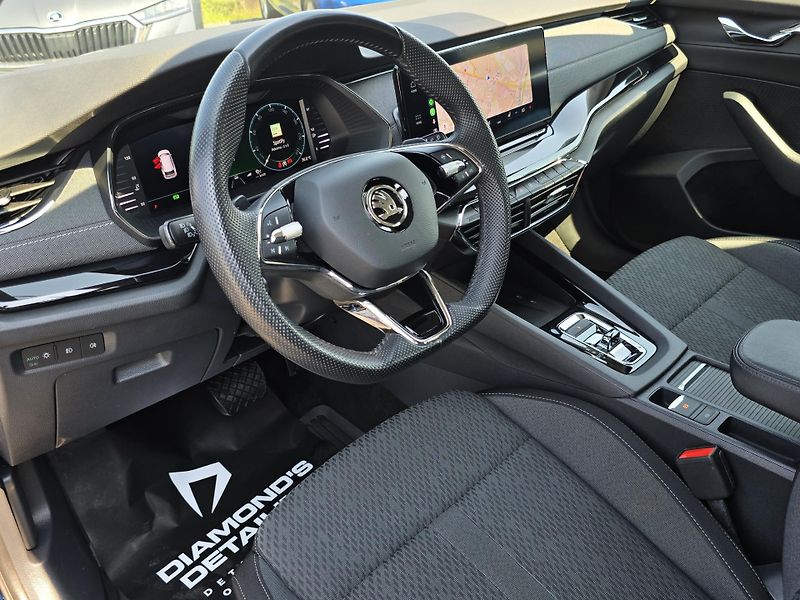 Škoda Octavia 2.0TDI DSG STYLE+ MATRIX ČR! - fotka 11 z 44