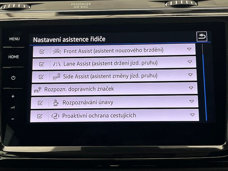 Volkswagen Touran Highline 1.5TSI 110kW DSG 7mís - fotka 88 z 96