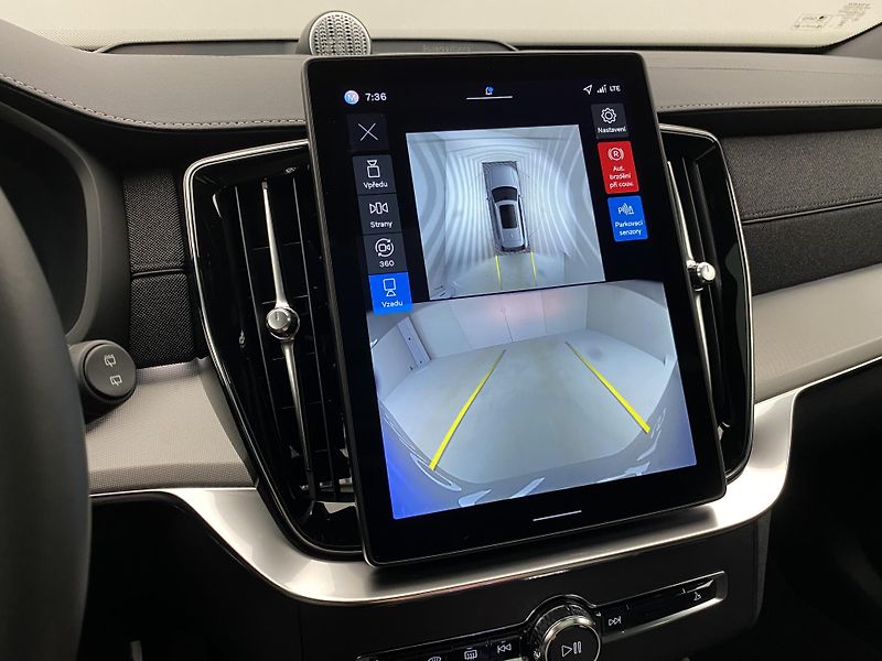 Volvo XC90 (2025) T8 AWD RECHARGE BLACK EDITION  - fotka 74 z 80