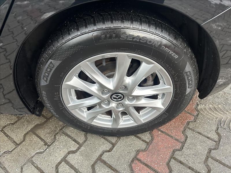 Mazda 3 2,0 121kw G165 TOP - fotka 21 z 22