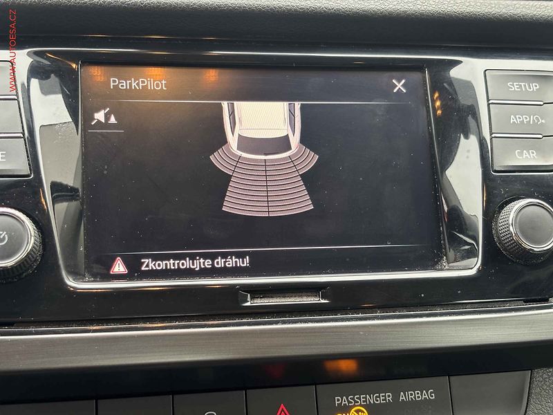 Škoda Fabia (2019) 1.0 TSI, ČR, LED, AC, temp - fotka 16 z 17