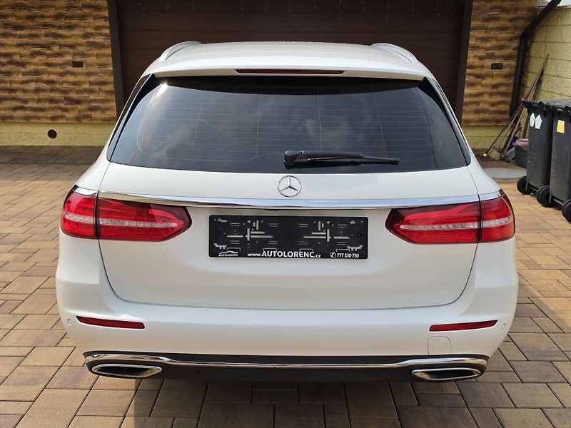 Mercedes-Benz Třídy E 2.2CDi 143kW AVANTGARDE*7-MÍST - fotka 4 z 54