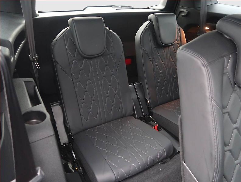 Peugeot 5008 (2021) Allure 1.5 BlueHDi - fotka 24 z 25